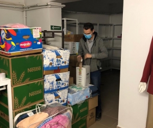 Cele două sedii ale Magazinului Caritabil SocialXChange din Sectorul 6, transformate de urgență în centre de primire a donațiilor pentru refugiații din Ucraina